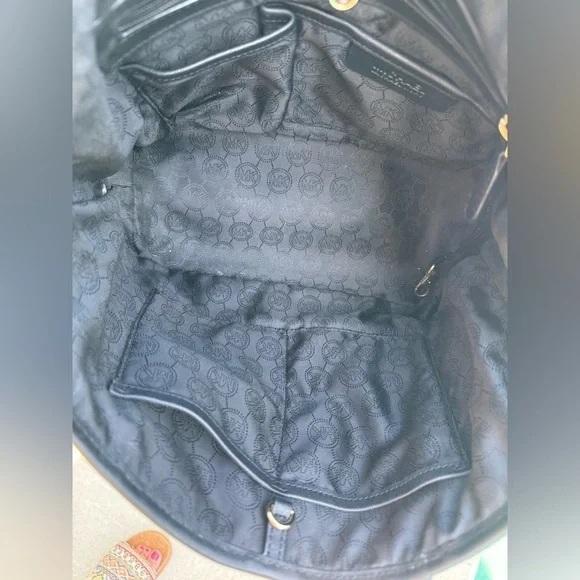 Michael Kors Jet Set Travel Center Saffiano Leather Tote & Wallet NWOT - Picture 13 of 16